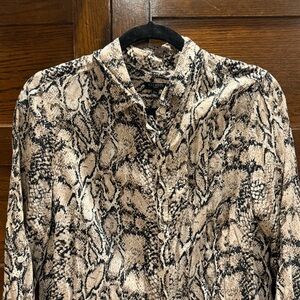 Talbots woman 16W rayon Snake Print long sleeve Blouse top button up shirt